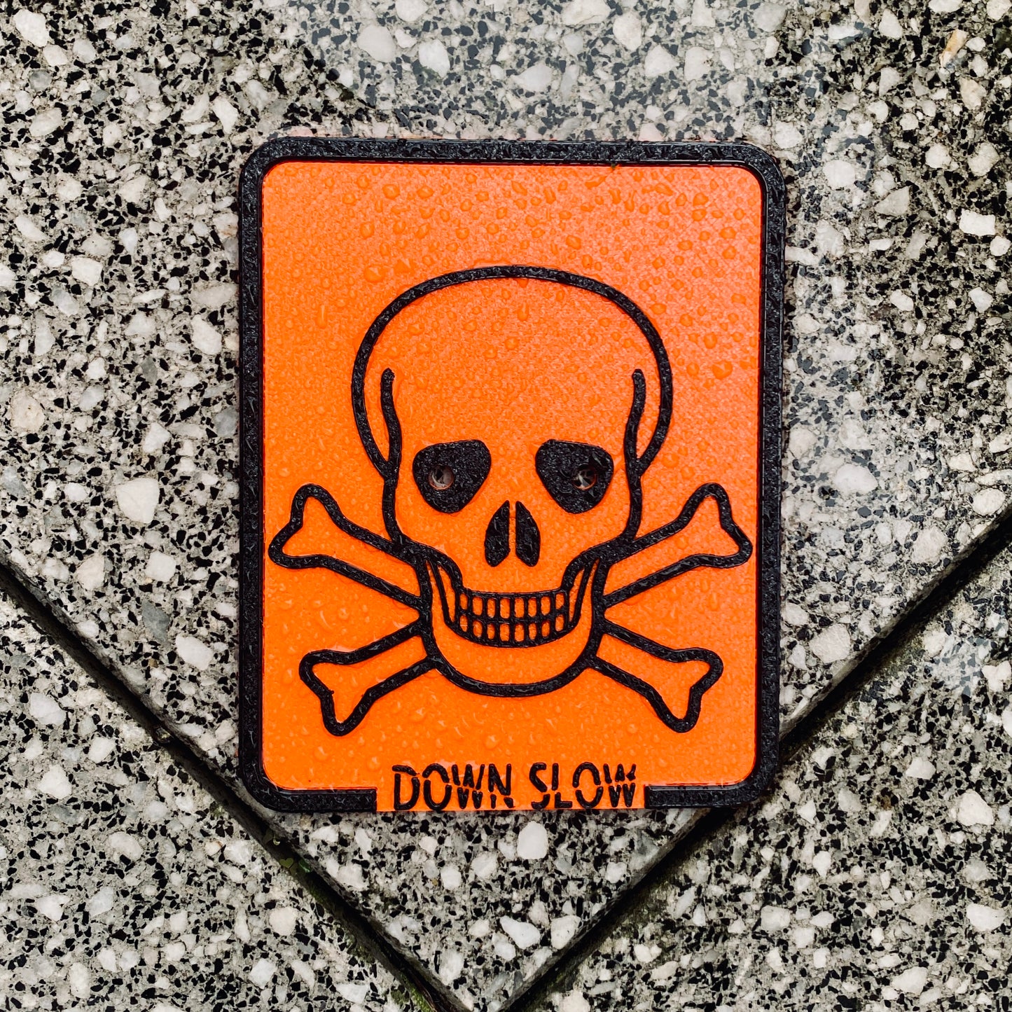 Totenkopf GIFTIG Kennzeichen Orange/Schwarz