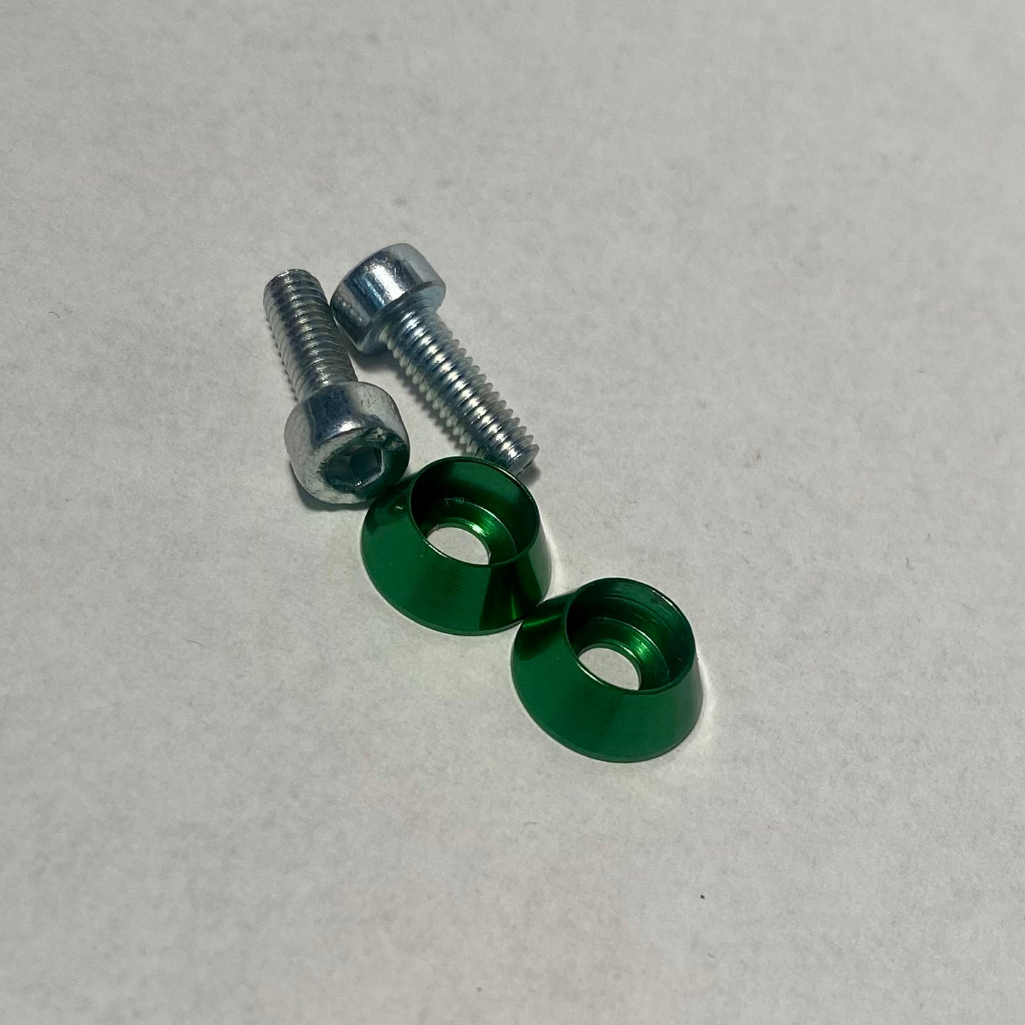 Verzinktes Schraubenset Schwalbe Amaturenblech