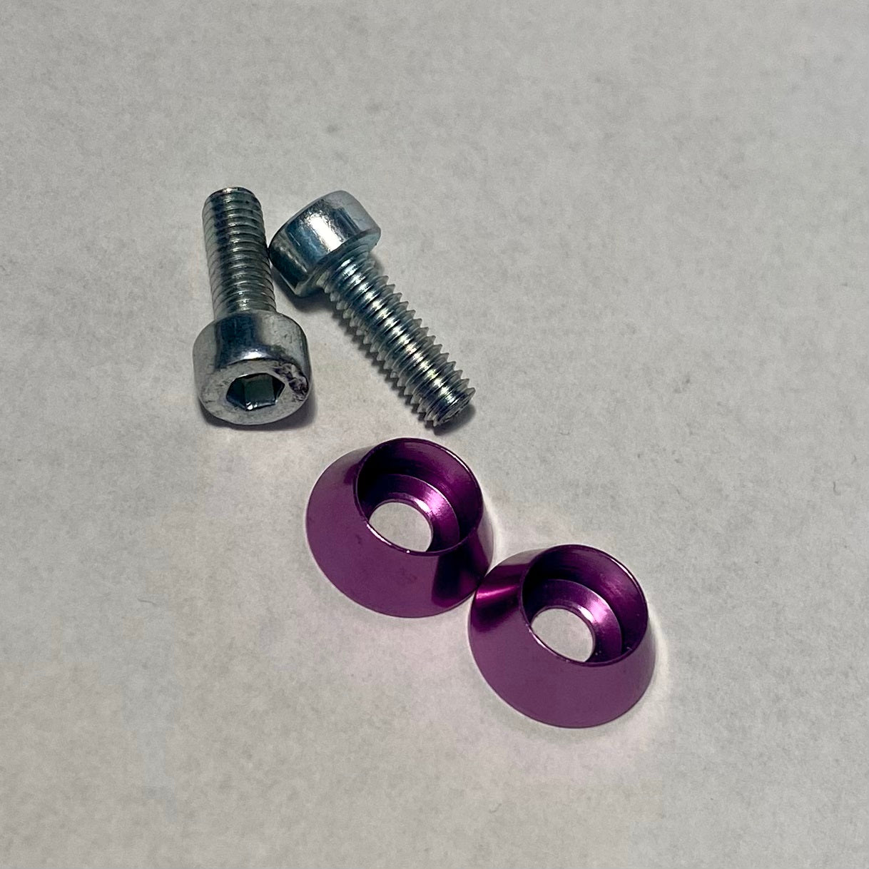 Verzinktes Schraubenset Schwalbe Amaturenblech