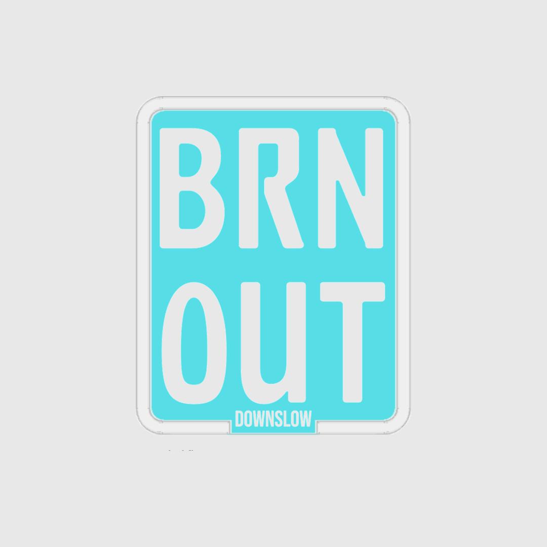 BRN OUT Slap on Kennzeichen Hellblau/Weiss