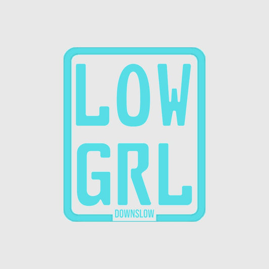 LOW GRL Slap on Kennzeichen Weiss/Hellblau